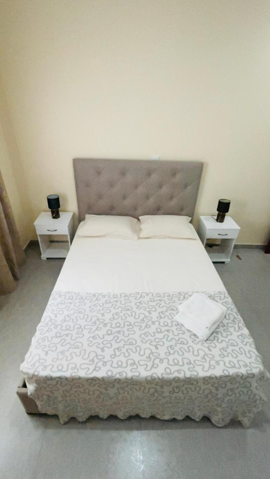 Hostel Rocha Marisol Понта до Сол Екстериор снимка