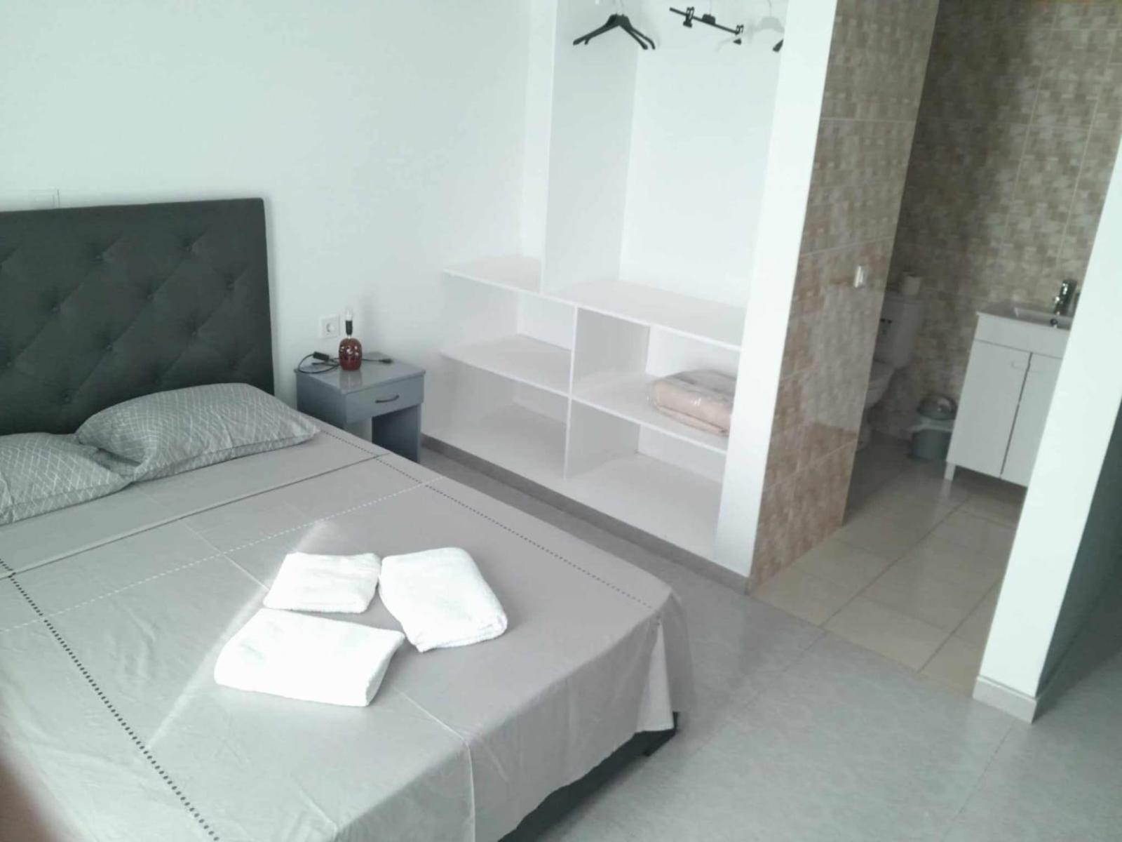 Hostel Rocha Marisol Понта до Сол Екстериор снимка