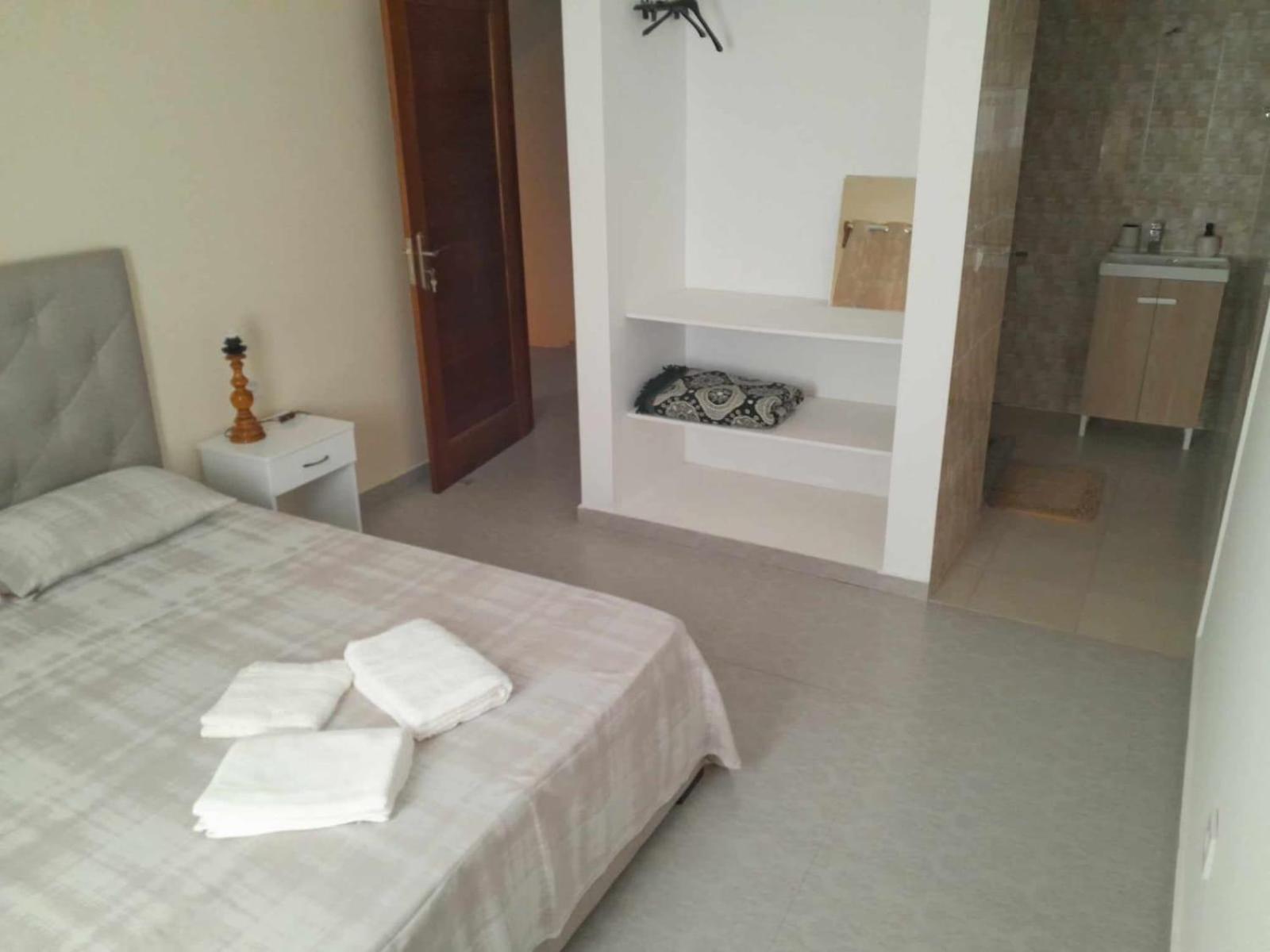 Hostel Rocha Marisol Понта до Сол Екстериор снимка