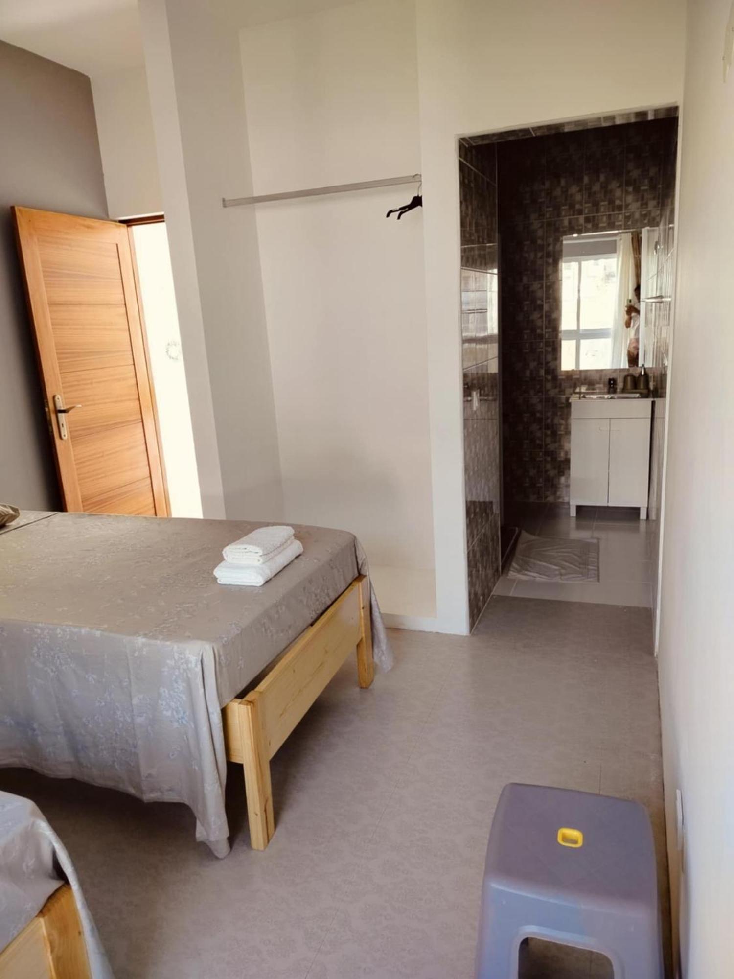 Hostel Rocha Marisol Понта до Сол Екстериор снимка